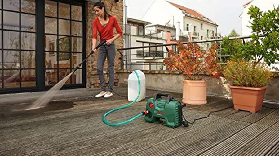 Le nettoyeur haute pression AQT 33-11 Bosch
