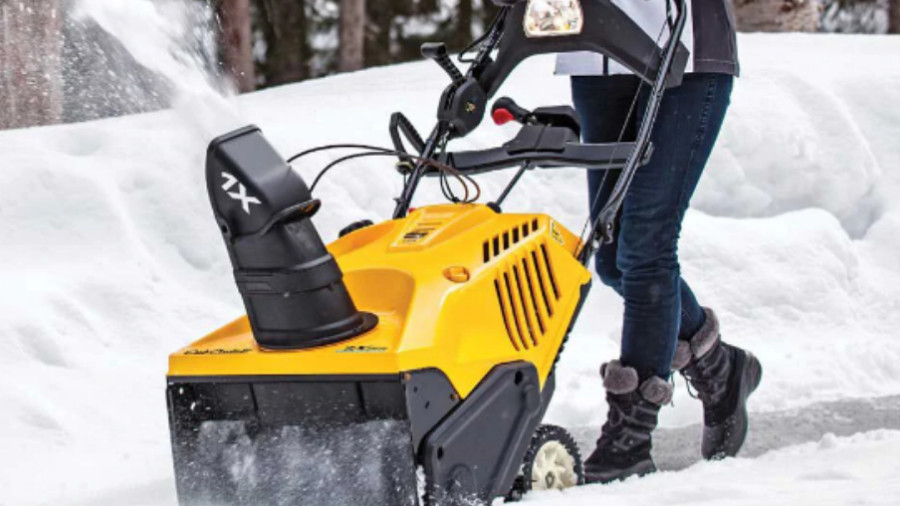 Fraise à neige mono-étagée 221 LHP Cub Cadet