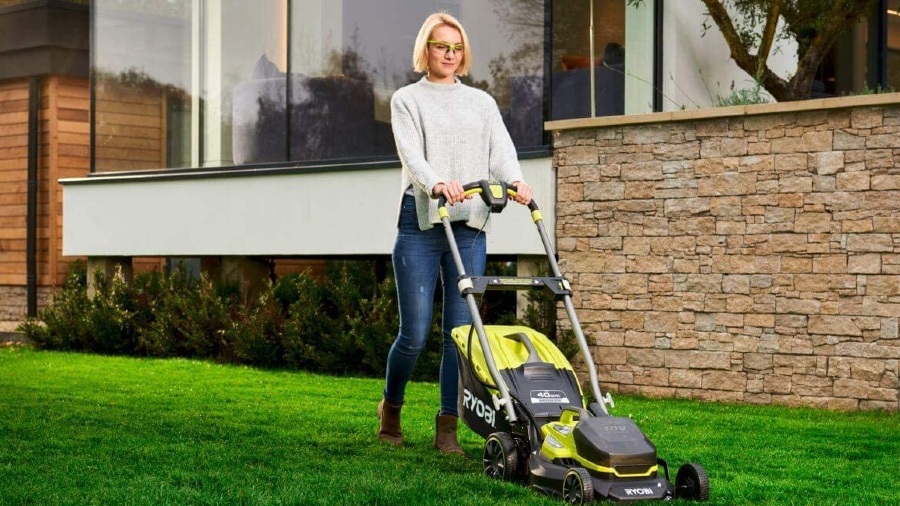 Tondeuse ONE+ RY18LMX40A-240 Ryobi 