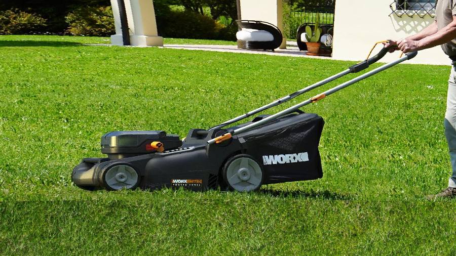 Tondeuse à gazon WG737E Worx