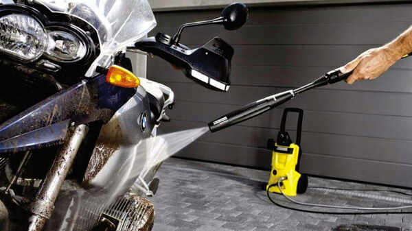 Comment nettoyer sa moto ou son scooter au nettoyeur haute pression ?