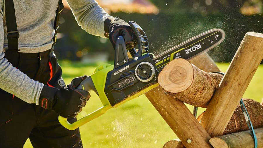 La tronçonneuse sans fil 18 V OCS1830 Ryobi