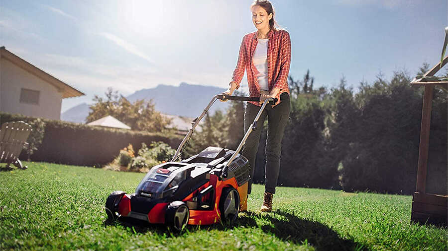 La tondeuse à gazon GE-CM 43 Li Einhell