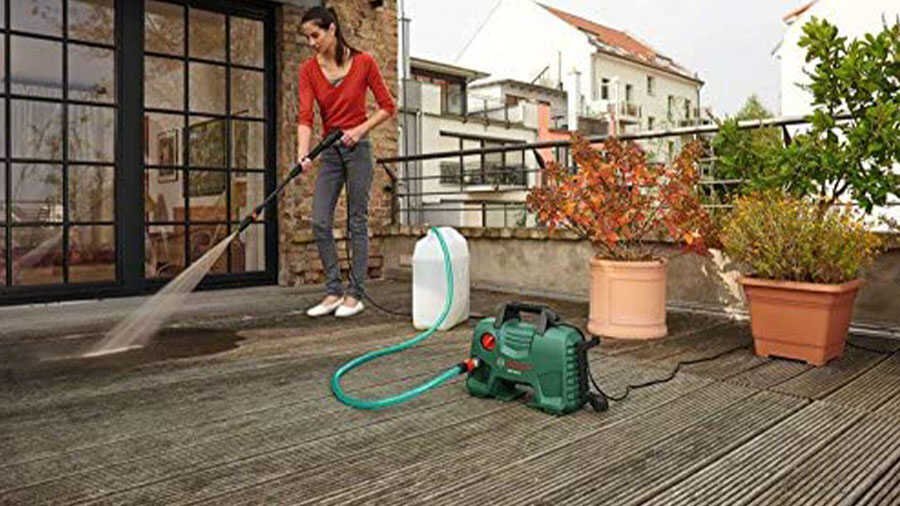 Le nettoyeur haute pression AQT 33-11 Bosch