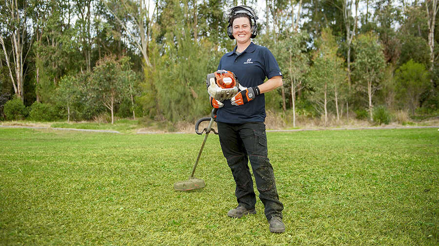 La débroussailleuse thermique professionnelle 525RJX Husqvarna 