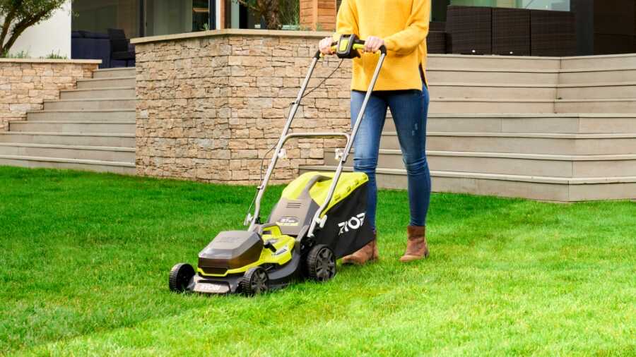 Tondeuse poussée ONE+ RY18LMH37A-250 Ryobi 
