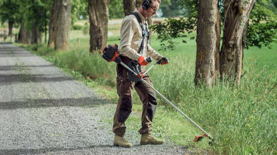 La débroussailleuse thermique 325R Husqvarna 