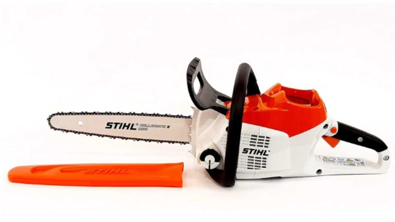  LA TRONÇONNEUSE MSA 200 C-B STIHL