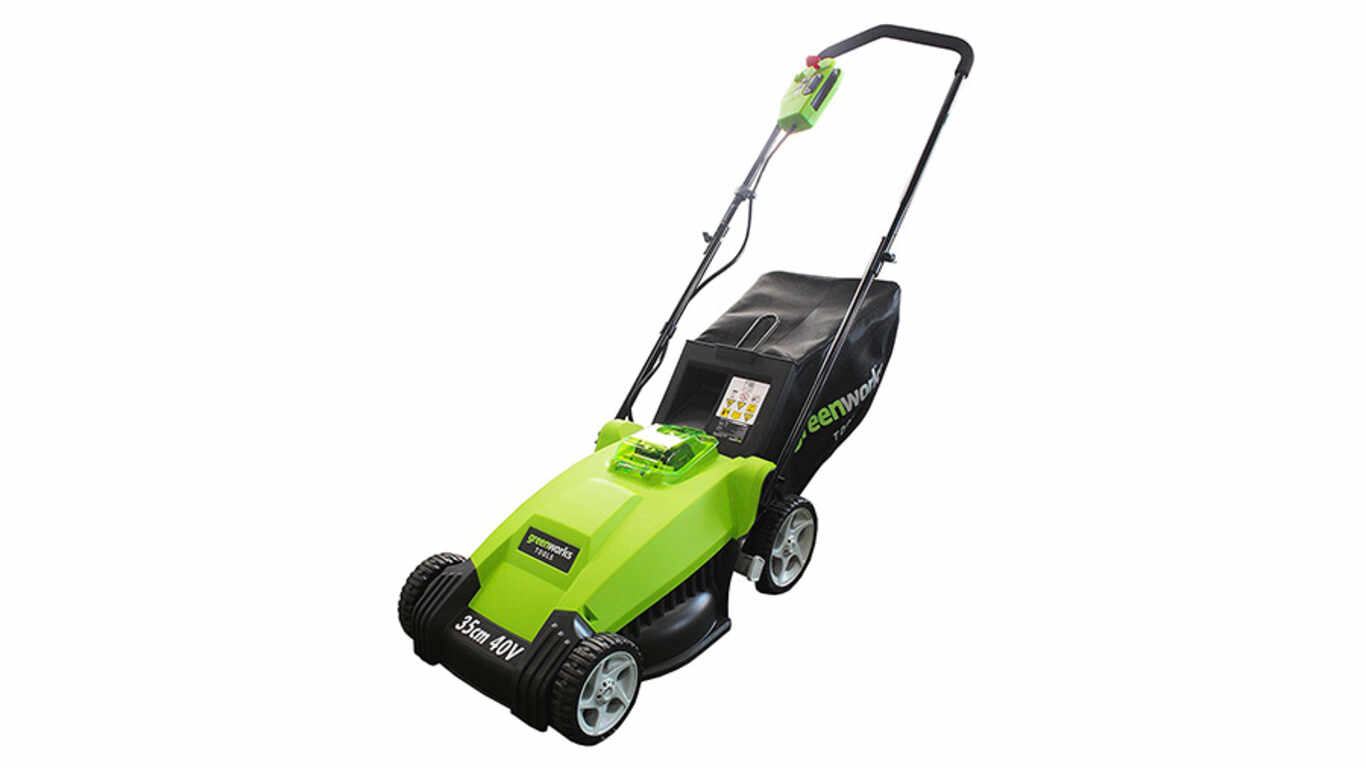 Test et avis de la tondeuse sur batterie Greenworks 25000067-A